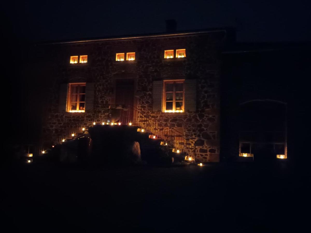 Domaine De La Poyat Bed and Breakfast Légny Εξωτερικό φωτογραφία