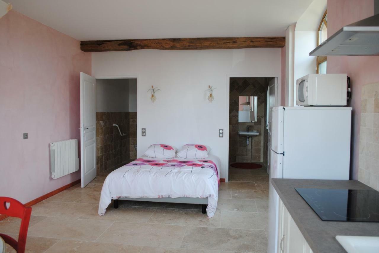 Domaine De La Poyat Bed and Breakfast Légny Εξωτερικό φωτογραφία