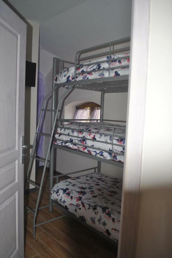 Domaine De La Poyat Bed and Breakfast Légny Εξωτερικό φωτογραφία